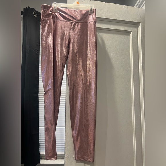 Shiny Pink Leggings - Picture 1 of 2